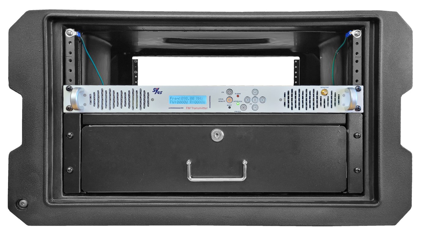 The OmniStation transmitter flight case, open to show the rack-mounted 250 watt FM transmitter